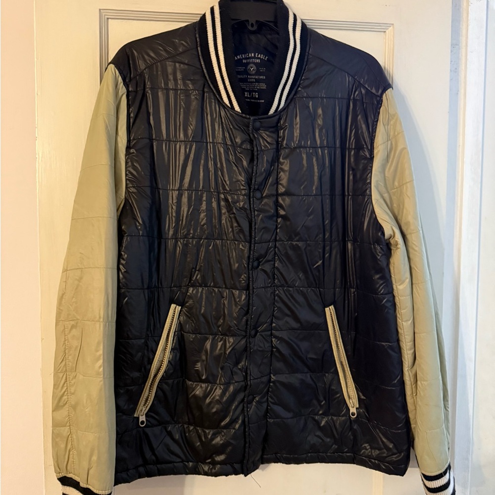 American Eagle Outfitters Navy and Tan Light Bomber Jacket Size XL